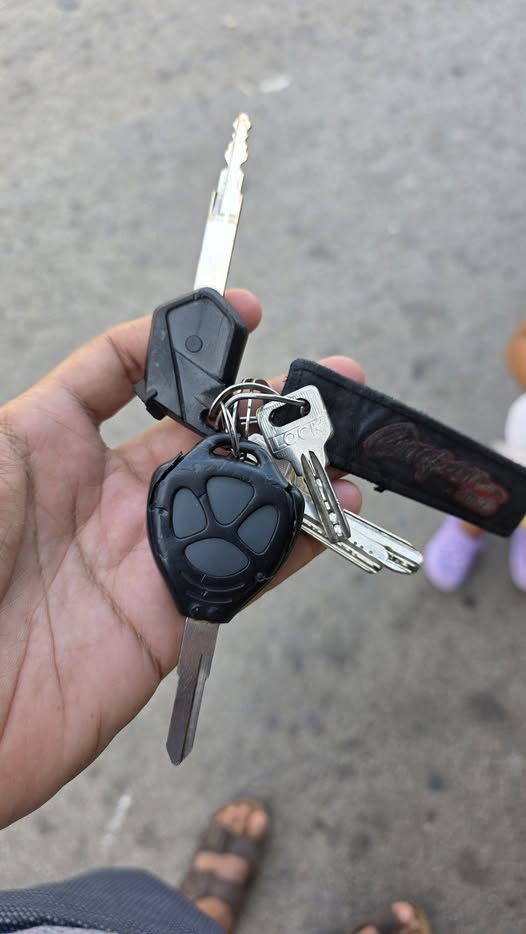 Objet trouvé : keys à مكناس